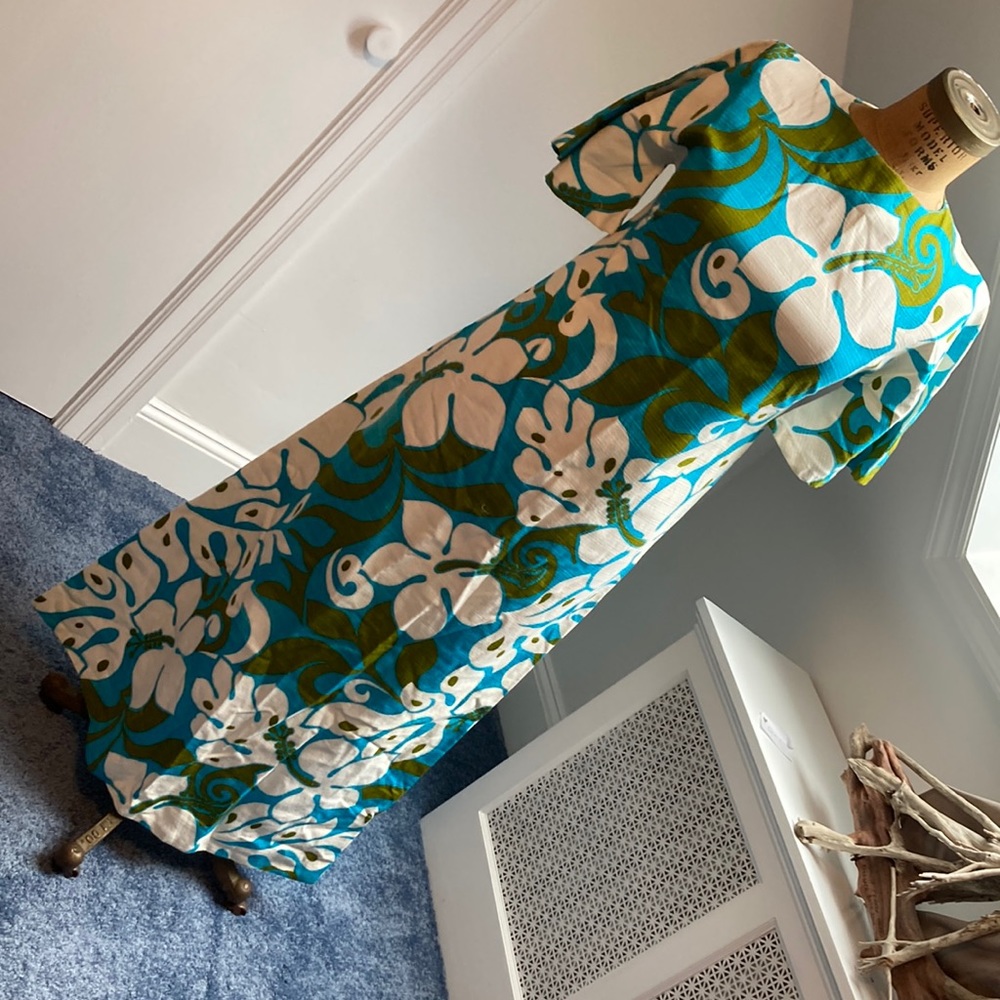 Dorolen of Lahaina Women's Hawaiian Style Maxi